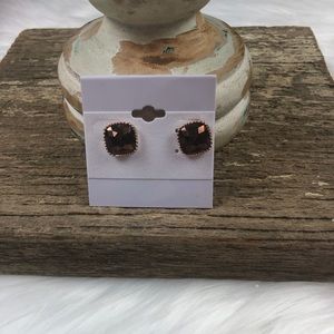 New fashion earrings. Stud earrings.